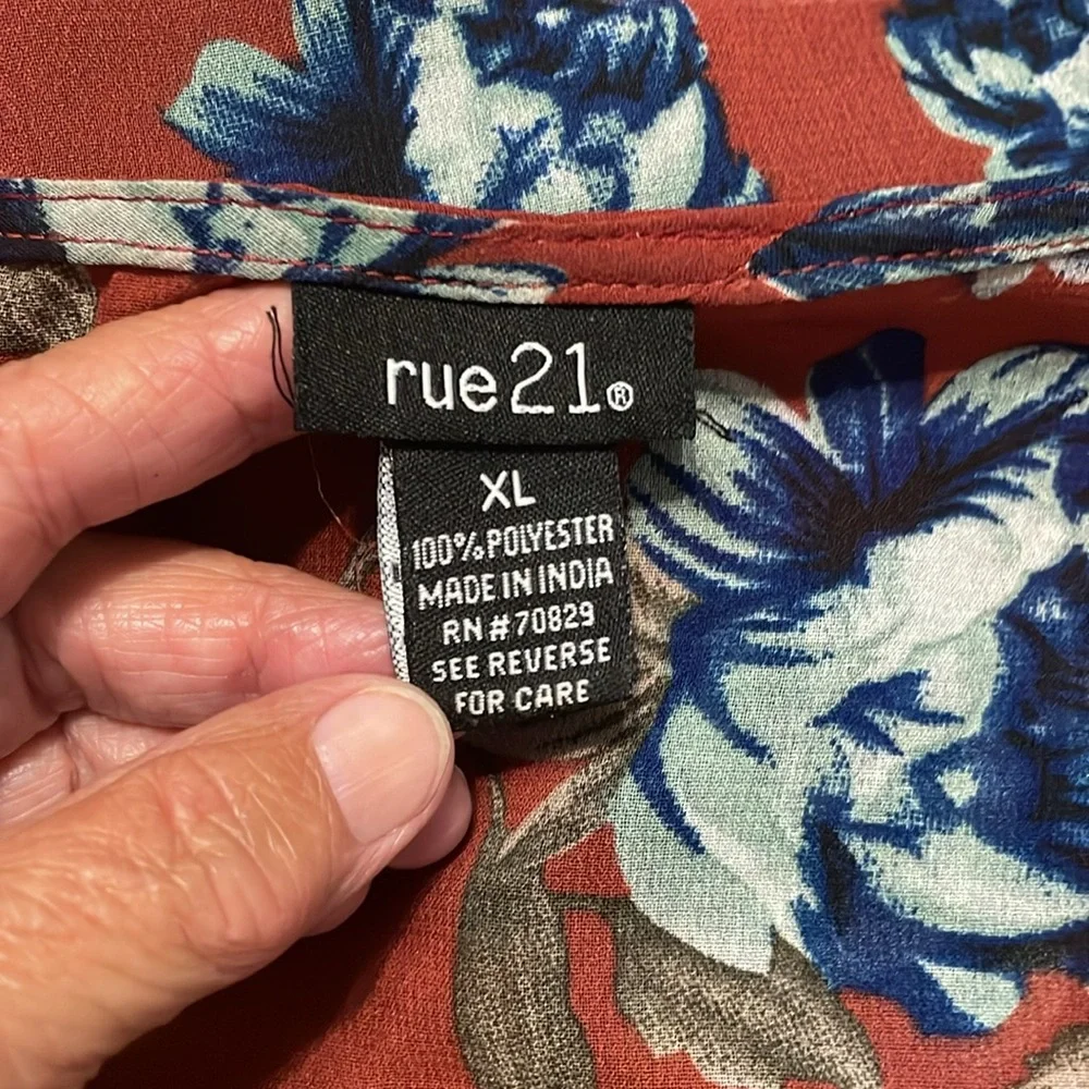 Rue21 High-Low Wrap - Picture 7 of 7